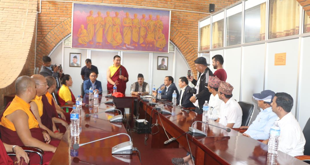लुम्बिनी विकास कोषका नवनियुक्त उपाध्यक्ष लामाद्वारा पदभार ग्रहण