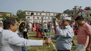 पहाडको सराय नाच बुटवलमा स्थापित (फाेटाेफिचर)