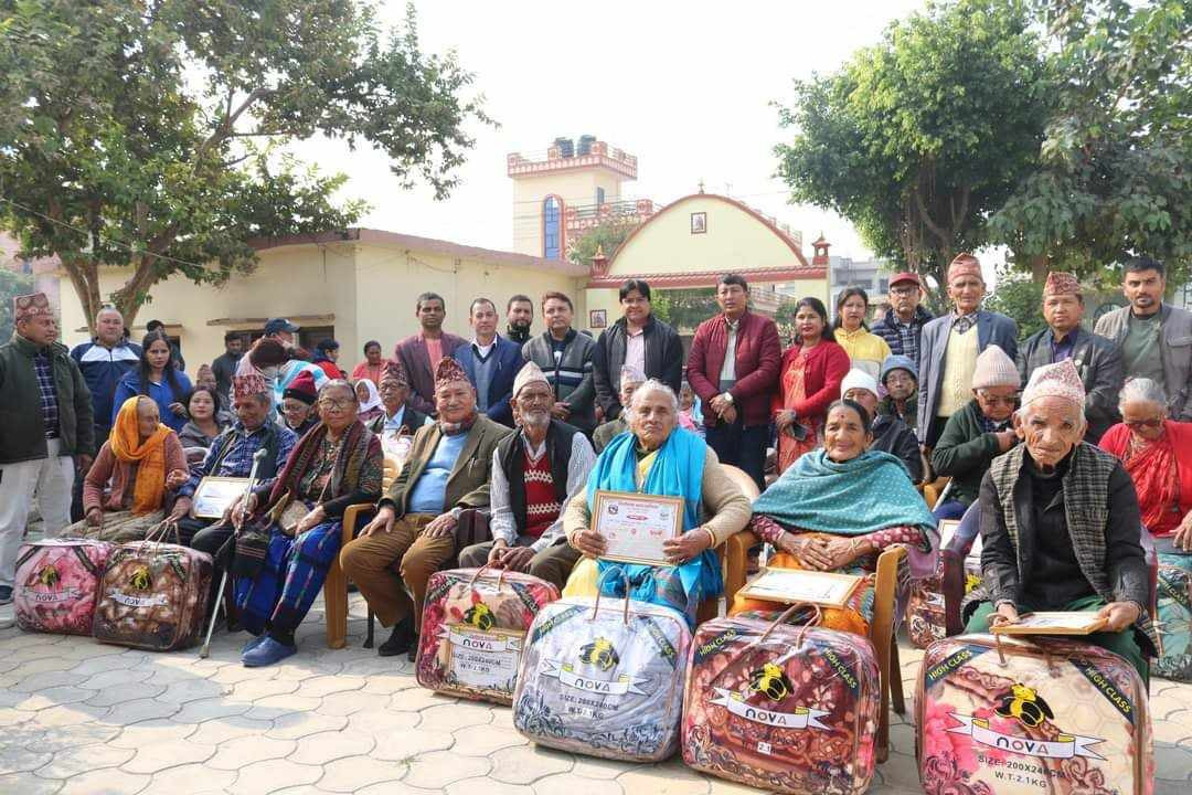 तिलोत्तमा  वडा न ६ का ६५ जना ज्येष्ठ नागरिकलाई सम्मान