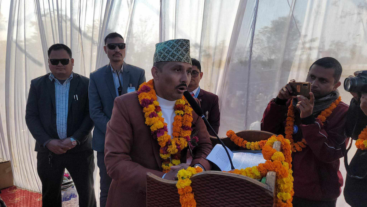 यातायात कार्यालयहरूको बेथिति सुधार्ने मन्त्री रोज राणाको घोषणा