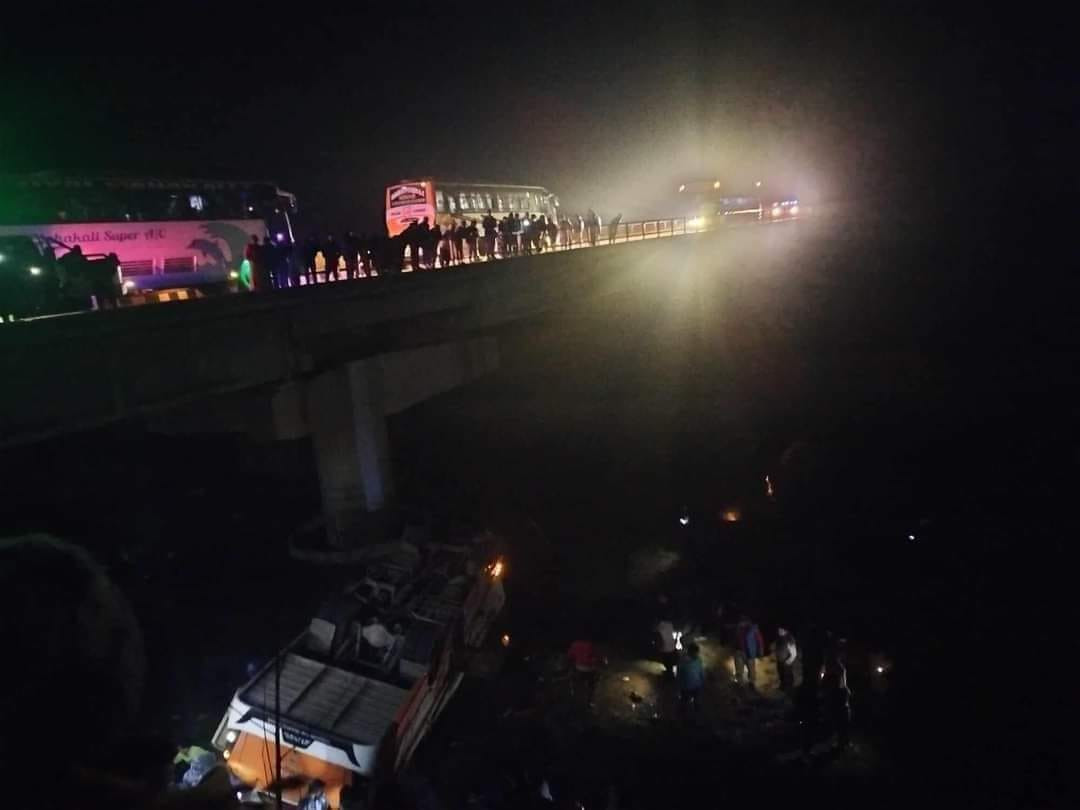 दाङ बस दुर्घटना : मृतक १२ जनाकै सनाखत