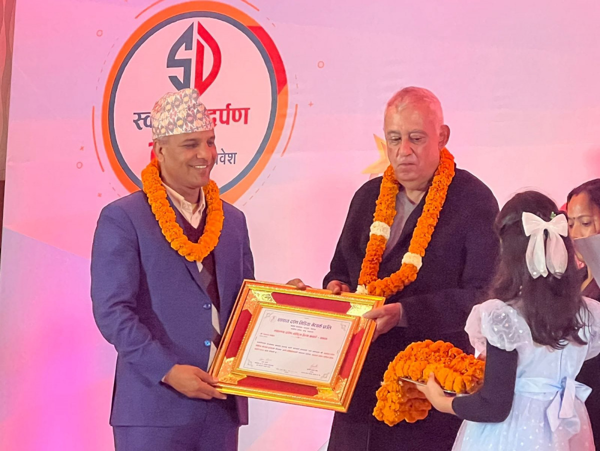 पत्रकार महासंघ रुपन्देहीका अध्यक्ष रामराज पोखरेललाई ‘राष्ट्रिय हेल्थ अवार्ड’