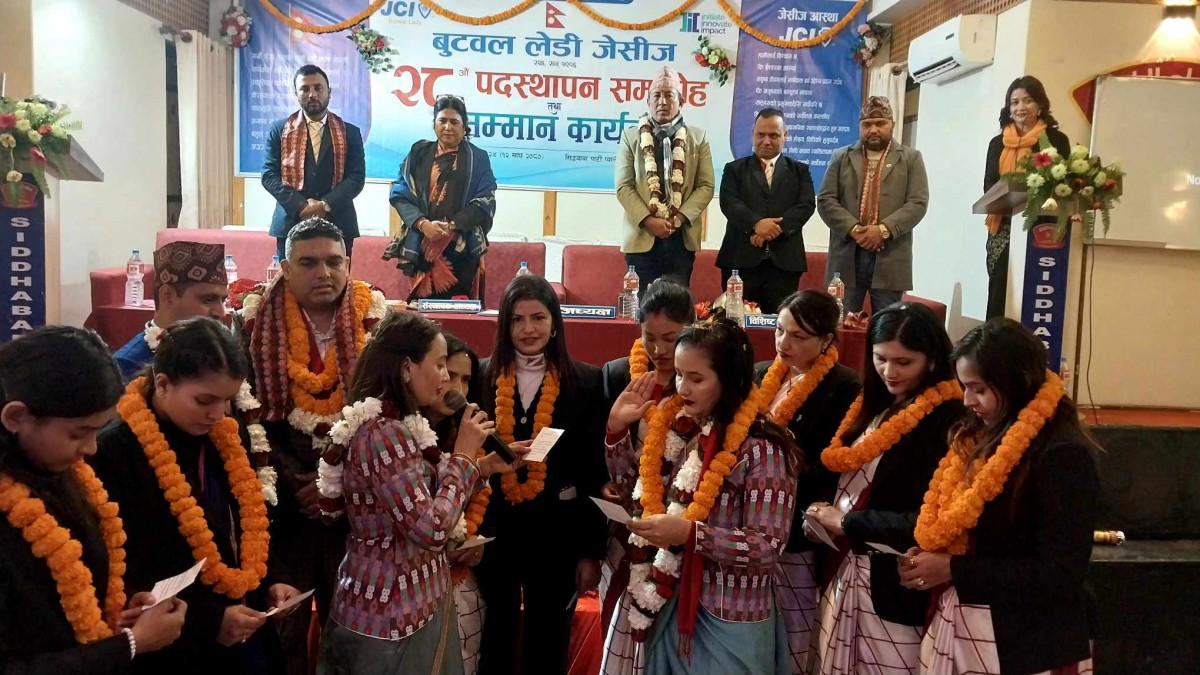 बुटवल लेडी जेसीजको  पदस्थापन,अध्यक्ष संगिता ढकालको नेतृत्वले सम्हाल्यो जिम्मेवारी