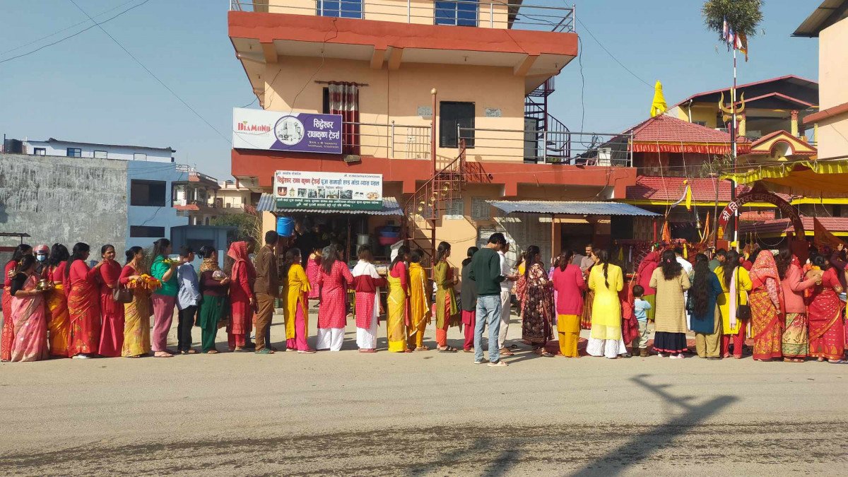 तिलोत्तमा २ मा रहेको सिद्धेश्वर महादेब मन्दिरमा बिशेष पूजाअर्चना