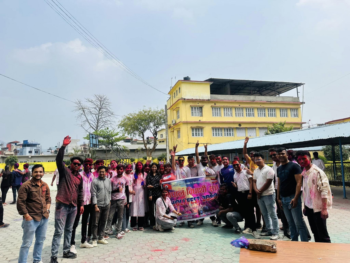 holi 2080.jpg