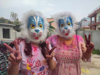 रुपन्देहीमा यस्तो देखियो होलीको रौनक (फोटोफिचर)