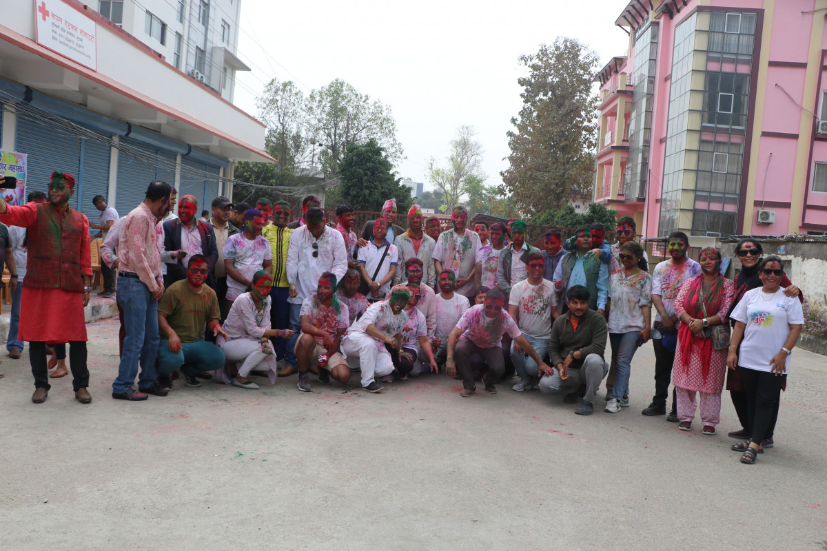 holi 2080].jpg