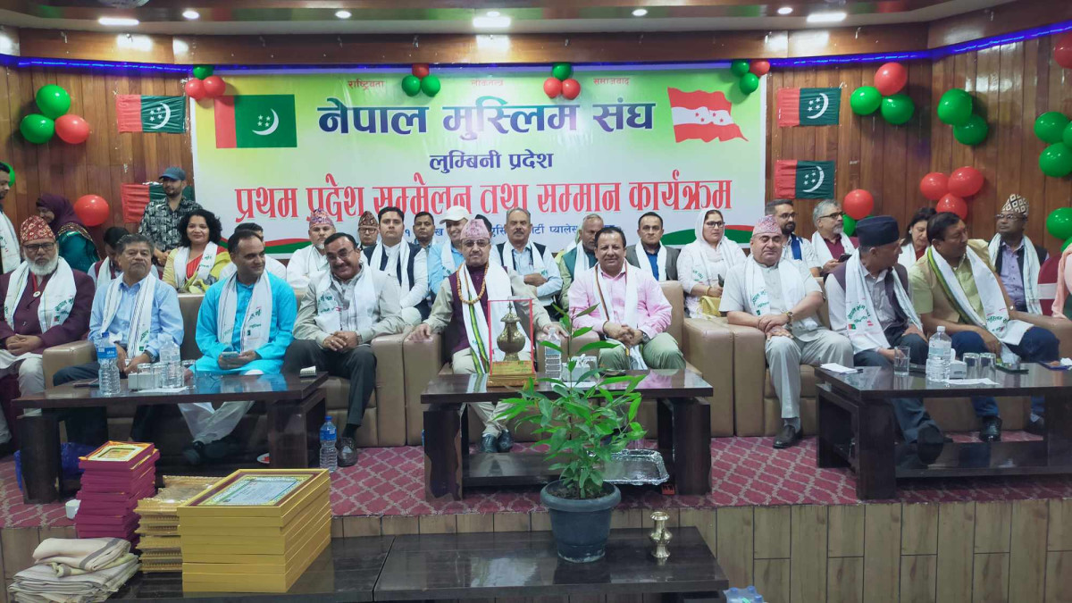 ‘सबैले गल्ती स्वीकारौं,पार्टी आफ्नो ट्याकमा आउँछ’ : कांग्रेस उपसभापति खड्का