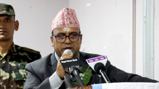 एमालेसँग मिलेर सरकार बनाउनु आफैमा ठूलो जोखिम : मन्त्री बद्री पाण्डे
