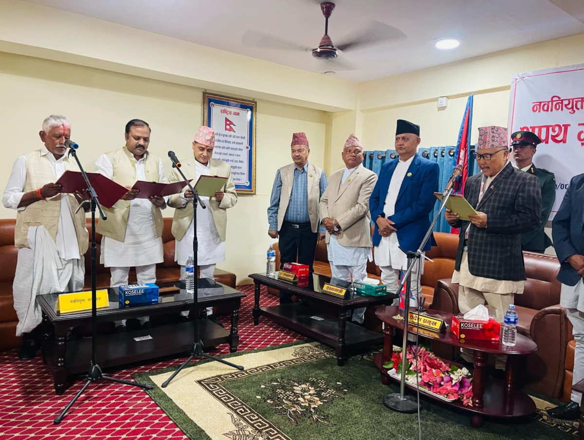 लुम्बिनी प्रदेशका तीनजना नवनियुक्त मन्त्रीले लिए शपथ