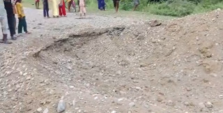 तौलिहवा जितपुर सडक खण्डको पचेहरामा बम विष्फोट