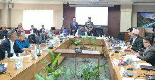 यी हुन् अर्थमन्त्री डा.वाग्लेसँग बुटवलका मेयर पाण्डेयले राखेका १० बुँदे माग