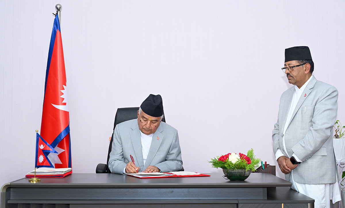 एकसाथ तीन वटा अध्यादेश जारी