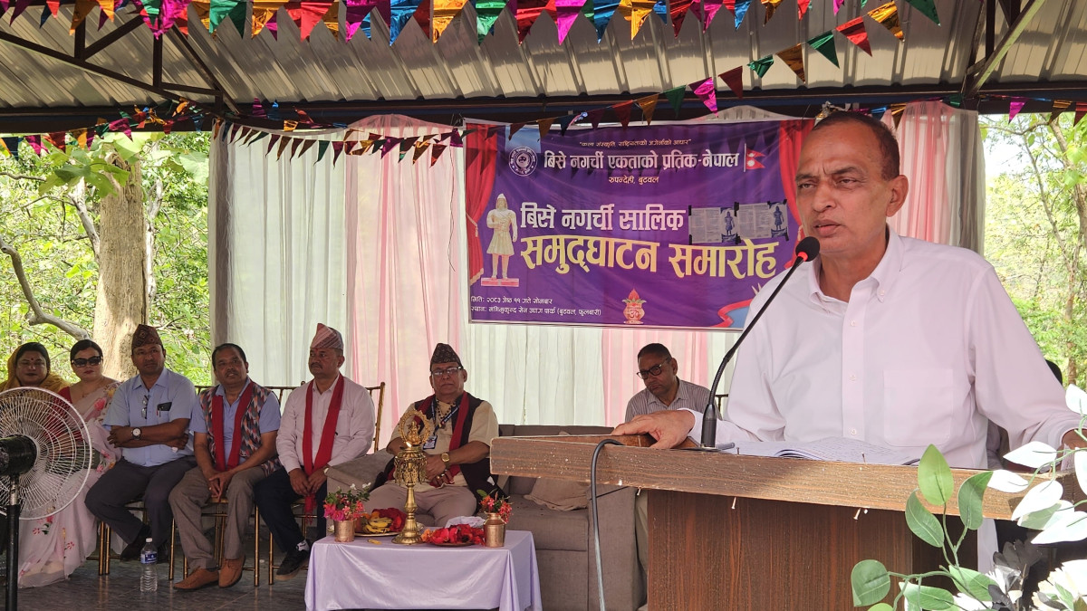 फूलवारीमा बिसे नगर्चीको पूर्णकदको शालिक अनावरण