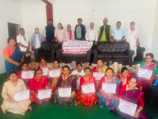 तिलोत्तमा वडा नं. १३ मा हर्वल साबुन तथा भाडा धुने साबुन बनाउने तालिम