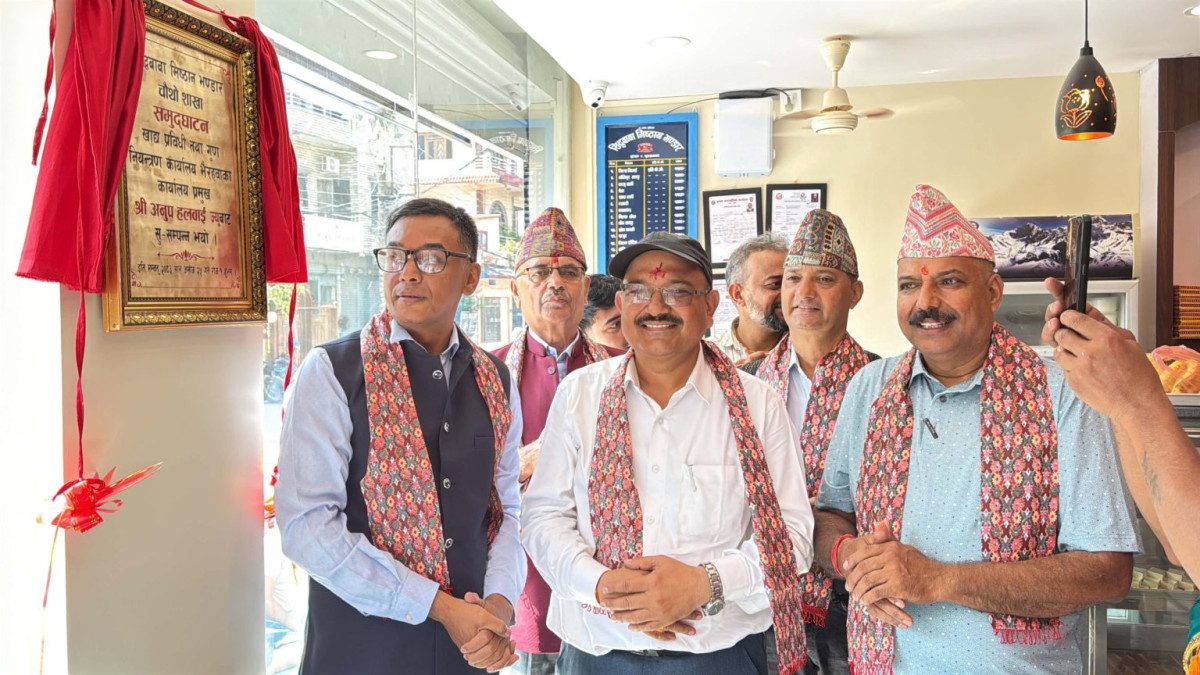 घटस्थापनाको दिन पारेर सिद्धबाबा मिष्ठान्न भण्डारको चौथो शाखा उदघाटन